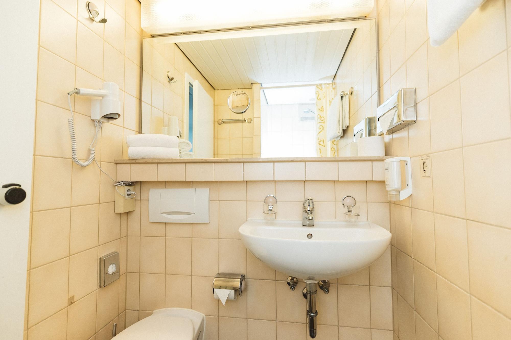 Terminal Hotel Koeln Dış mekan fotoğraf