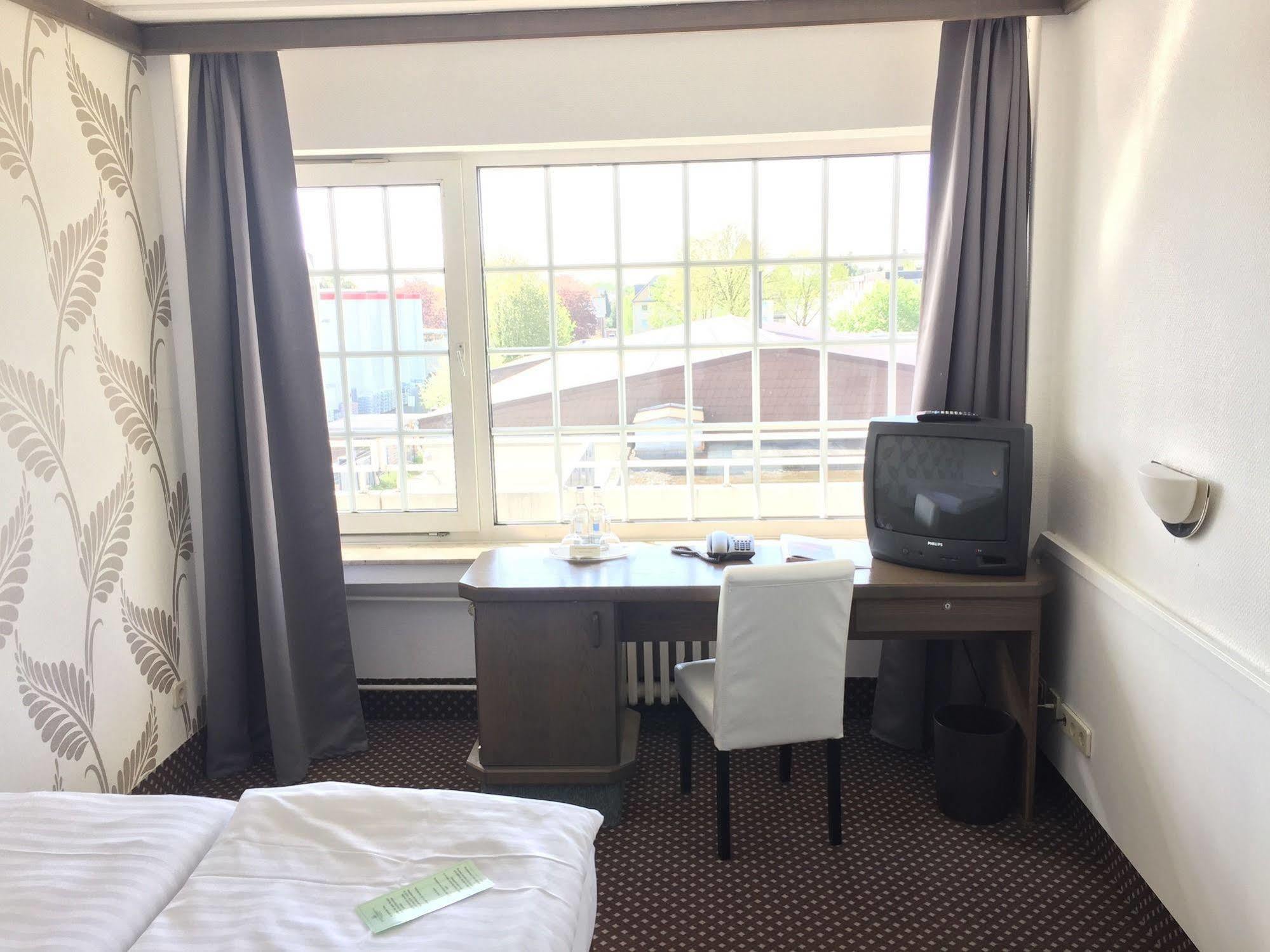 Terminal Hotel Koeln Dış mekan fotoğraf