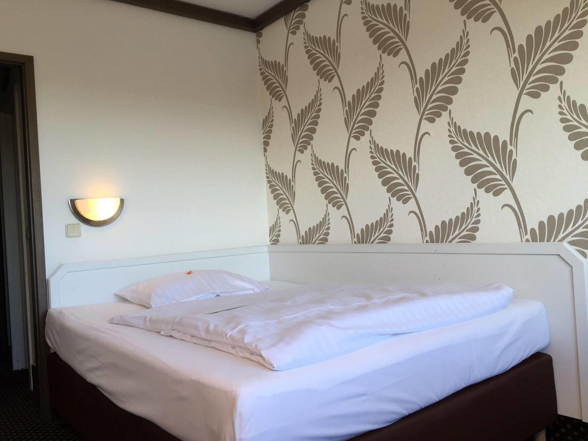 Terminal Hotel Koeln Dış mekan fotoğraf